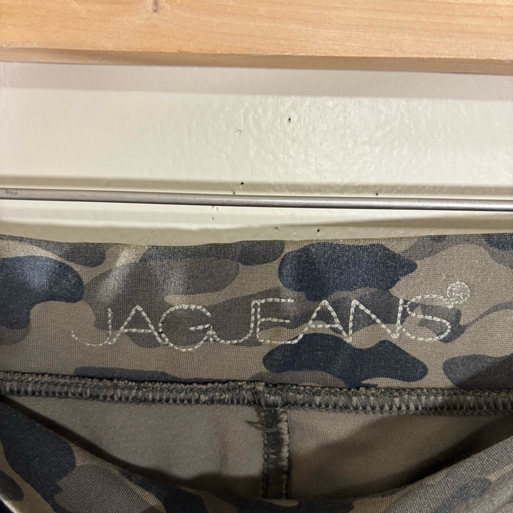 Jag Jeans Marla Pull-On Camo Ponte Leggings Size M - Picture 4 of 6